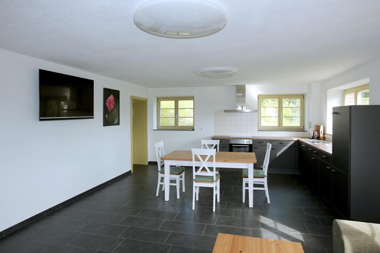 Bahnhof Hohen Mistorf Apartment Exterior photo